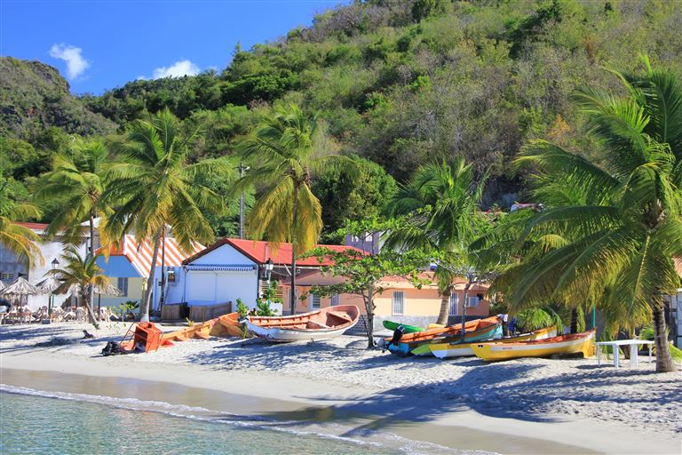 Paradiesische Inselwelten-Martinique & Saint Lucia ©Fabien R.C./adobestock